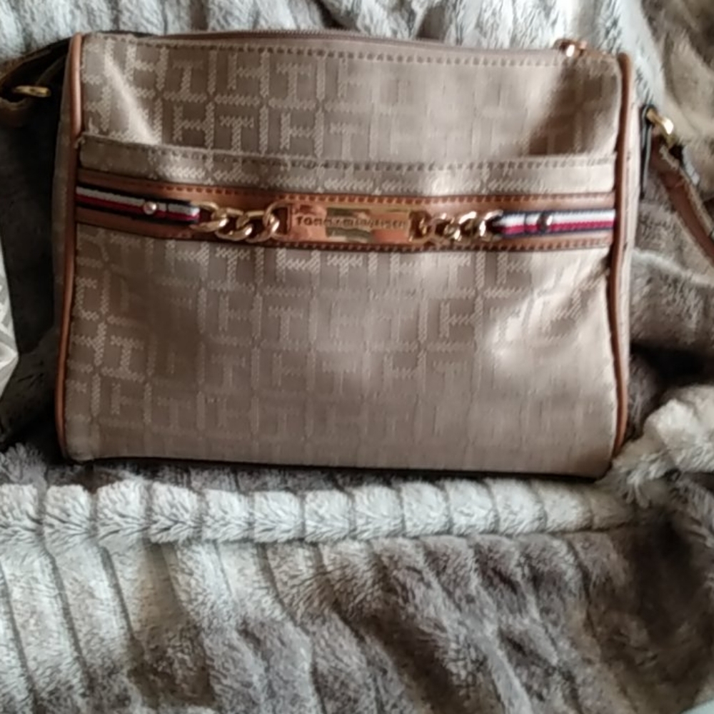 Tommy Hilfiger purse